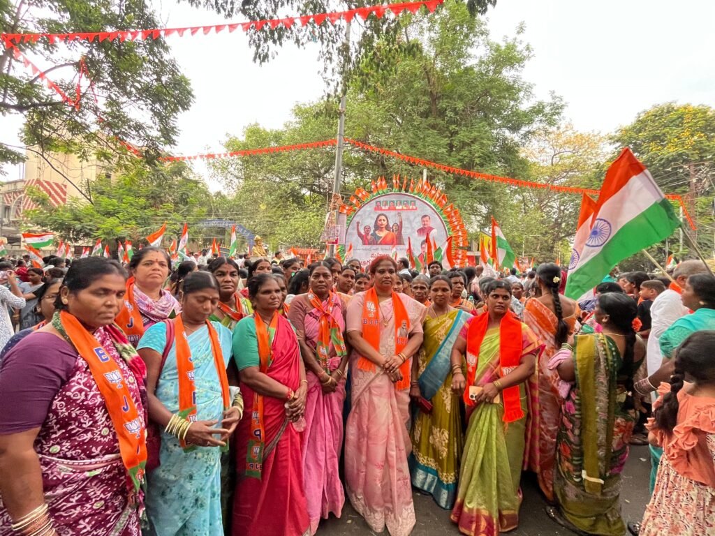 మహిళల ఆశలకు కన్నీళ్లు…